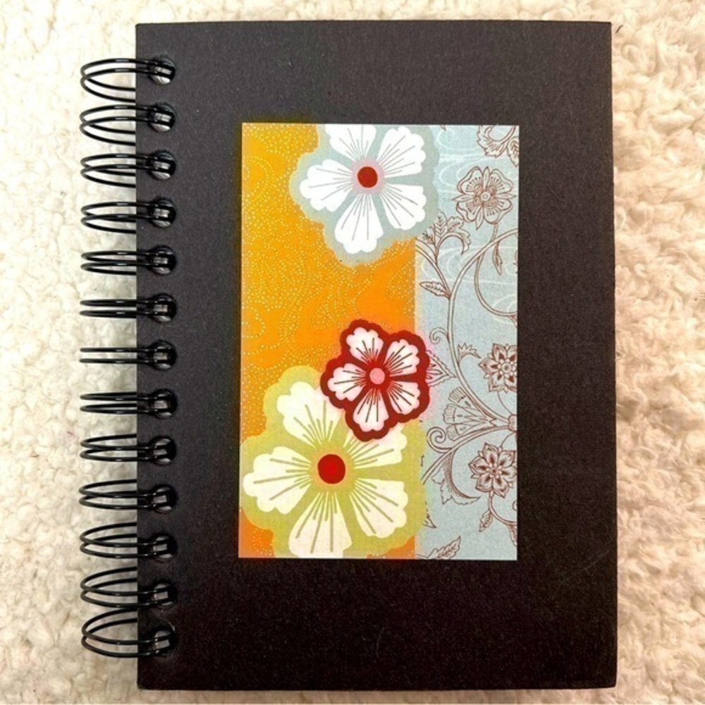 ☀️2/$14☀️Mudlark "Santika" Address Book (NWOT)